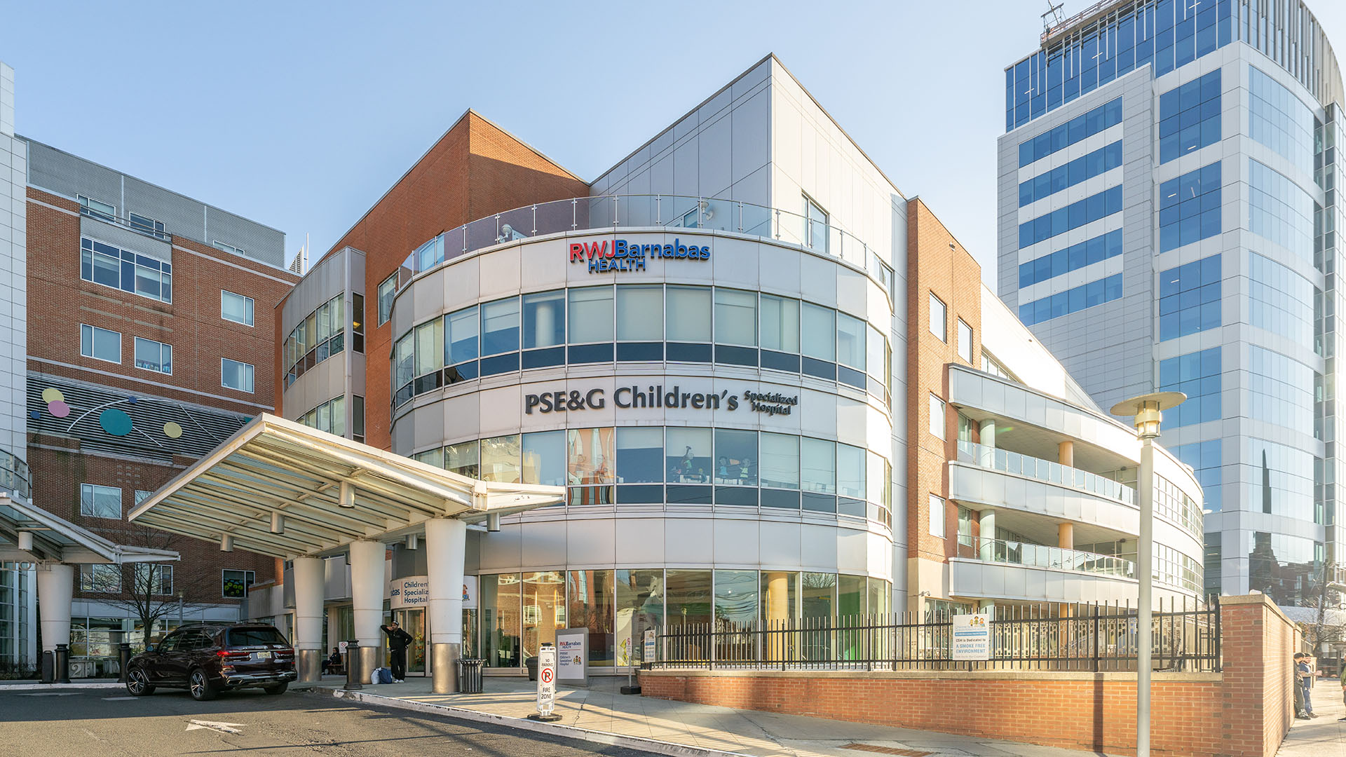 By ajay_suresh - PSE&G Children's Specialized Hospital, New Brunswick, NJ CC BY 4.0, https://commons.wikimedia.org/w/index.php?curid=186008787